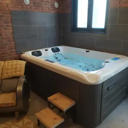 아파트 Spa Mensignac *